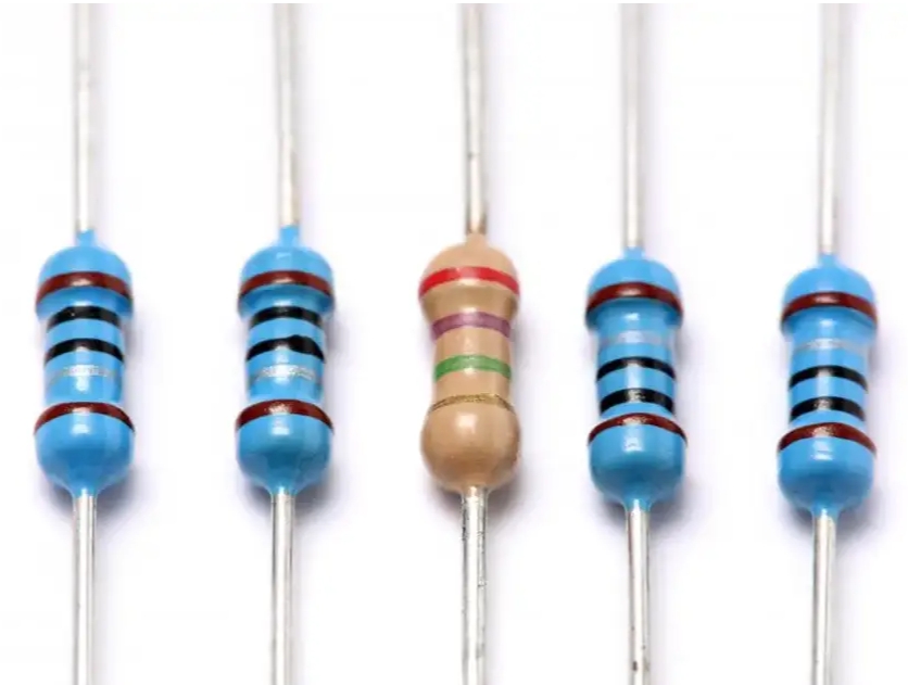 Резисторы — это электрические устройства, которые управляют потоком тока в цепи